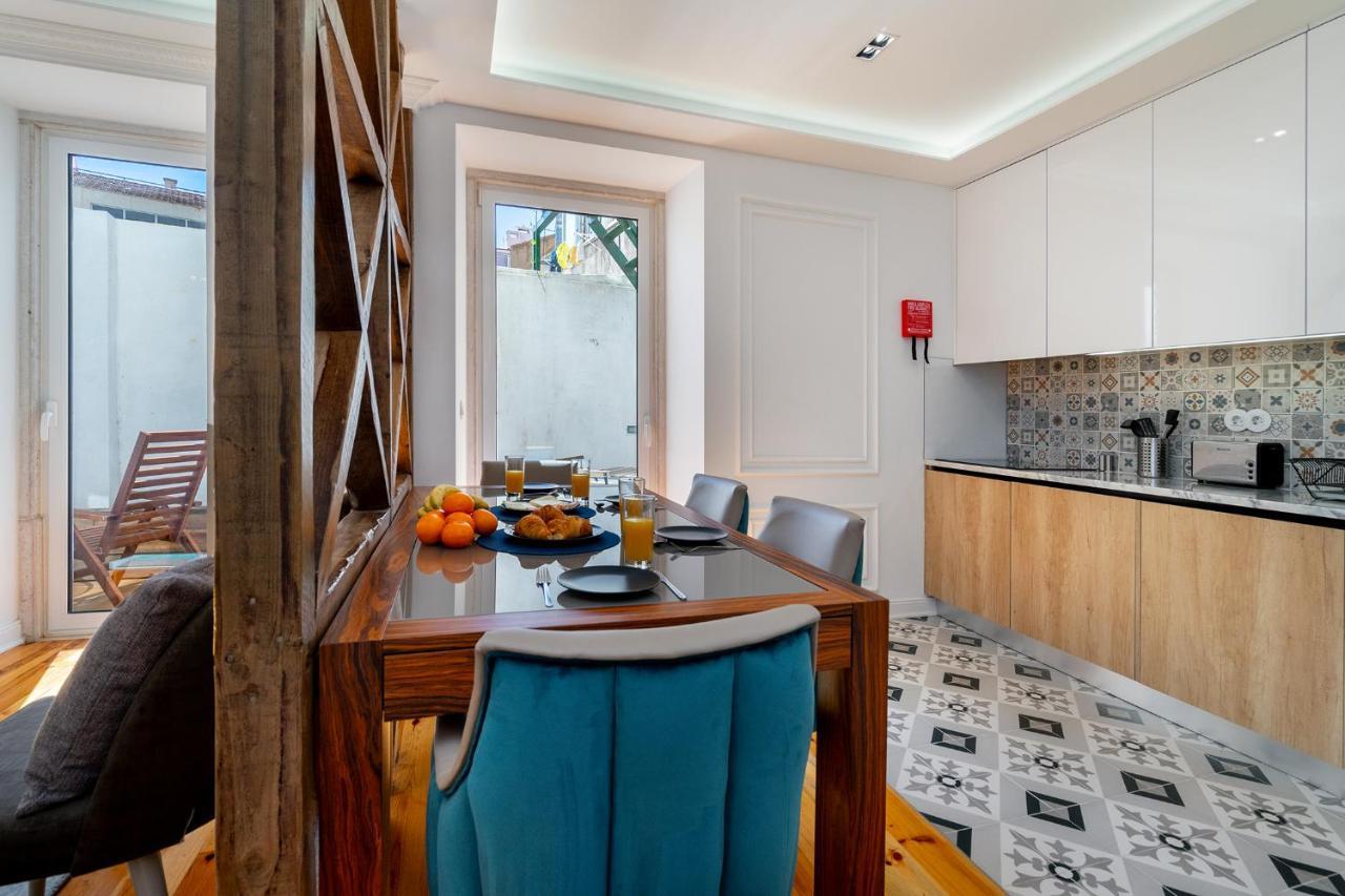 Whome | Great Location & Large Family Apartment W/Patio Lisboa Kültér fotó