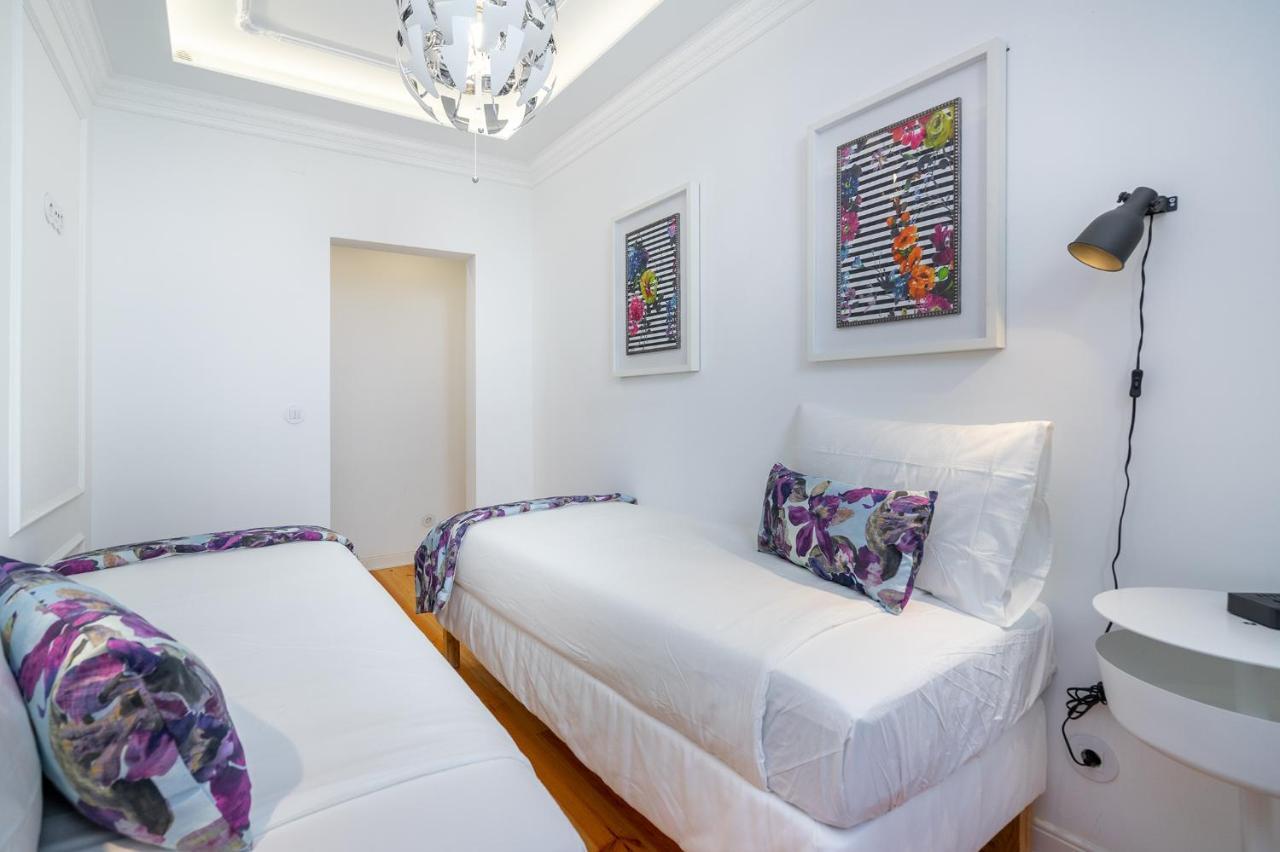 Whome | Great Location & Large Family Apartment W/Patio Lisboa Kültér fotó