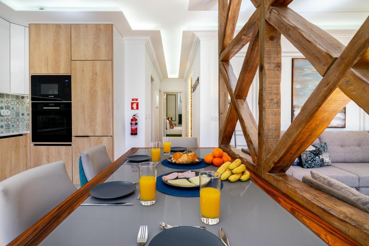 Whome | Great Location & Large Family Apartment W/Patio Lisboa Kültér fotó